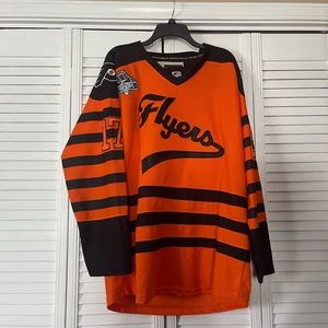 Flyers Simmons #17 Jersey